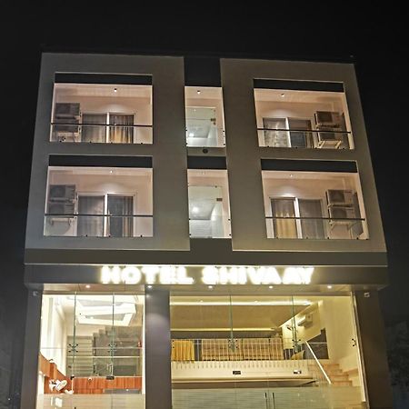Hotel Treebo Shivaay Indore Exterior foto