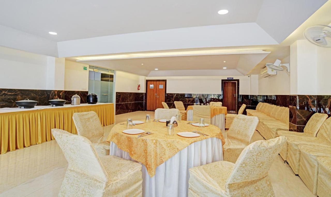 Hotel Treebo Shivaay Indore Exterior foto
