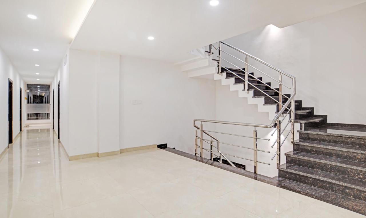 Hotel Treebo Shivaay Indore Exterior foto